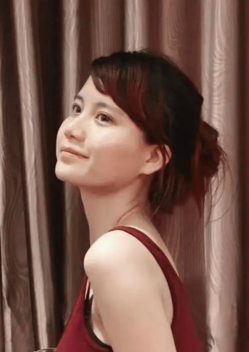 韩国大尺度电影《两个女人》,设计策略快速解答_整版DKJ656.74